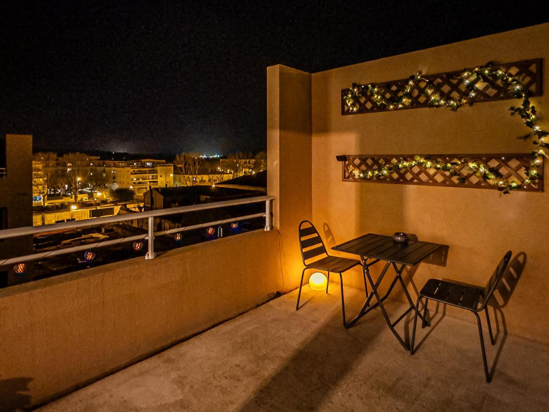 Appartement "Cote Canal", Terrasse , Climatisation , Parking Prive Narbonne Exterior photo